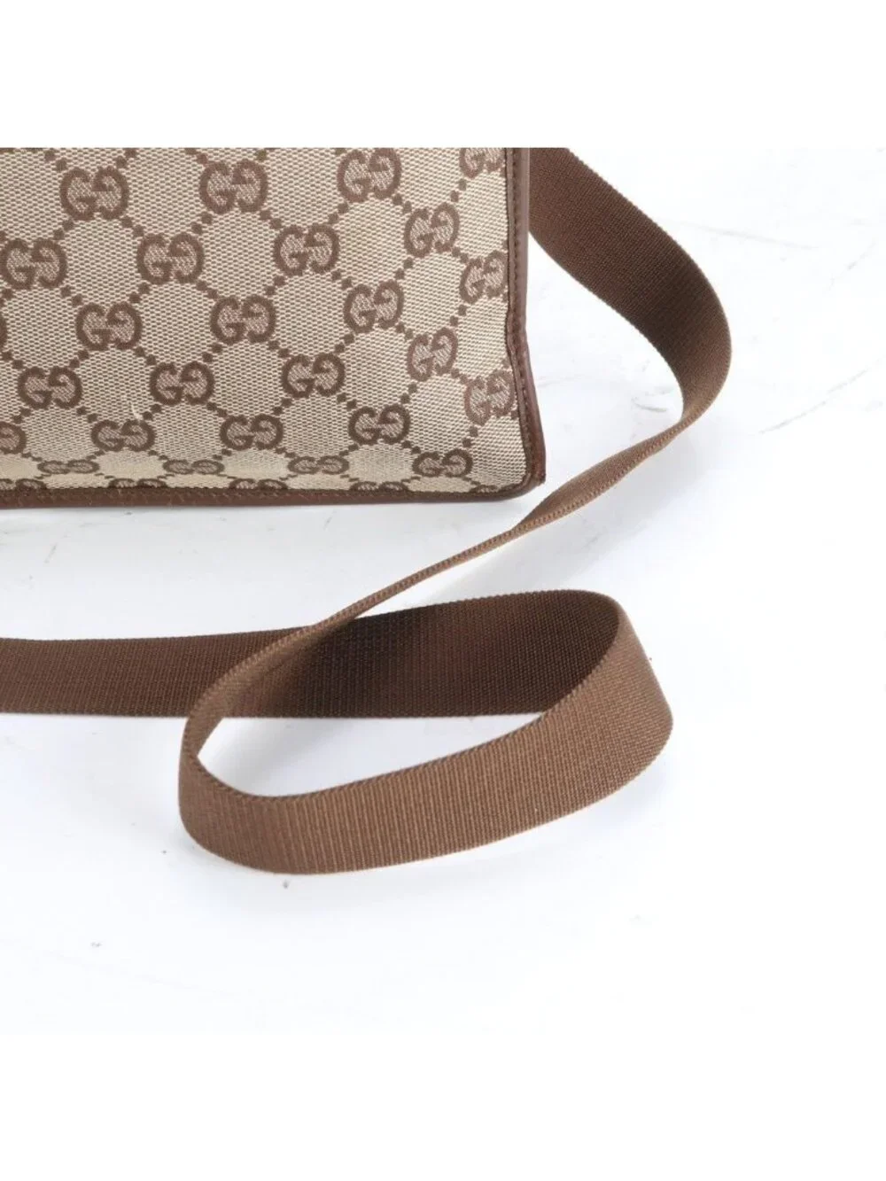 Gucci GG Canvas Leather Shoulder Bag Crossbody Messenger Brown